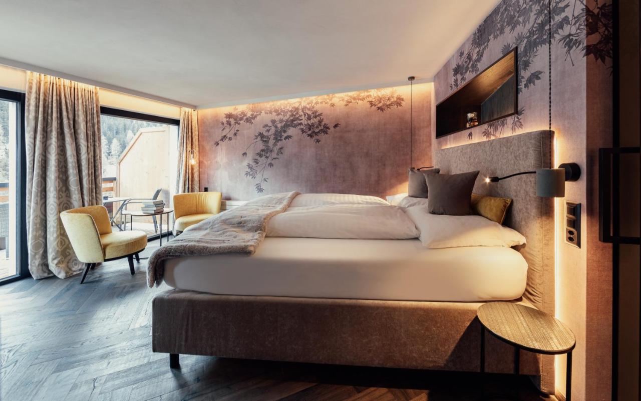 Laret Private Boutique Hotel - Adults Only Samnaun Kültér fotó