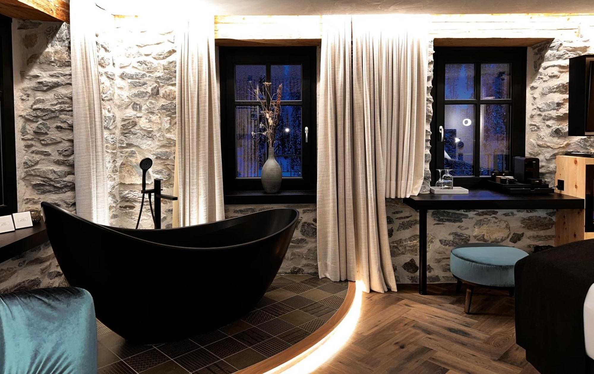 Laret Private Boutique Hotel - Adults Only Samnaun Kültér fotó