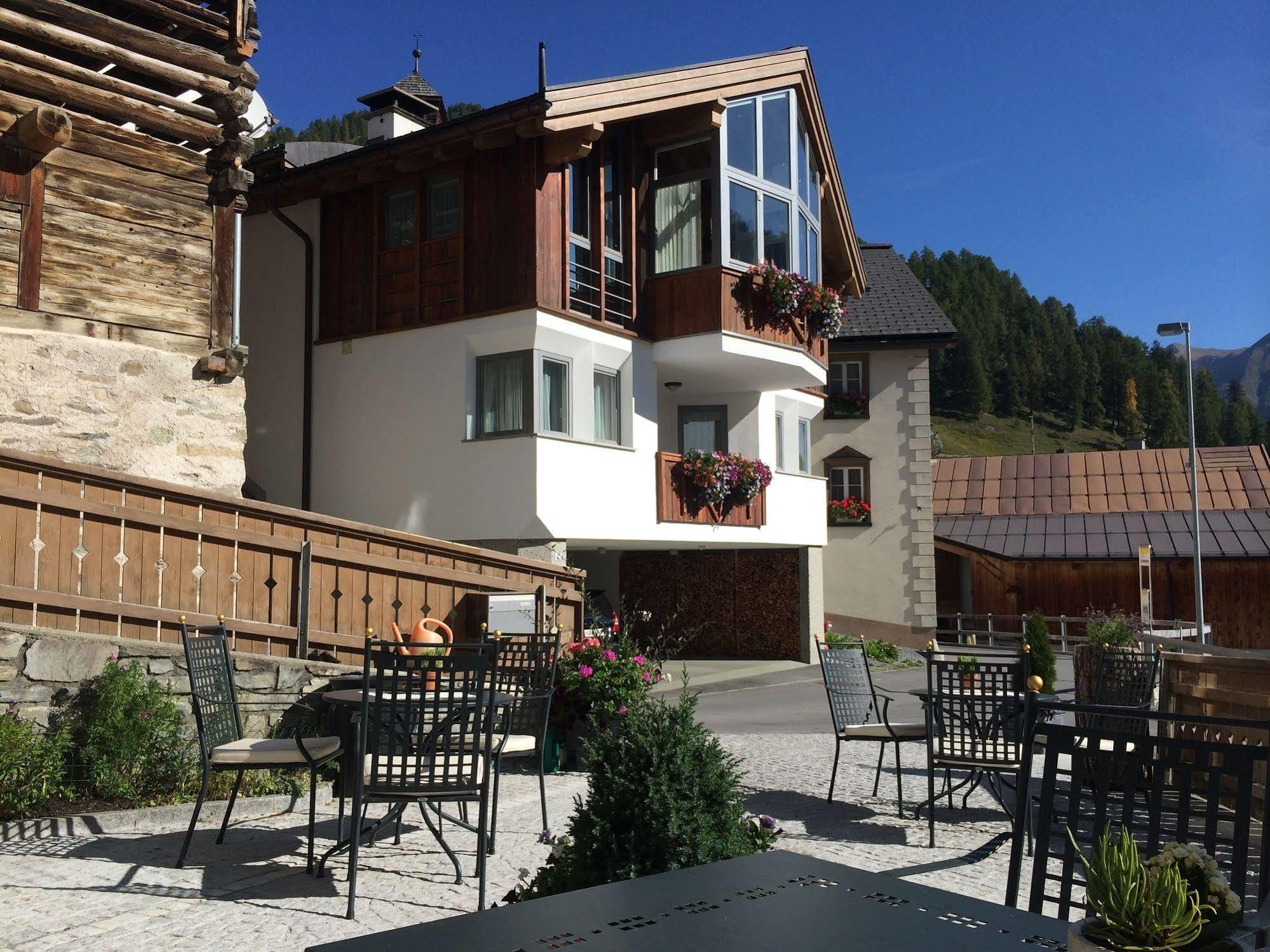 Laret Private Boutique Hotel - Adults Only Samnaun Kültér fotó